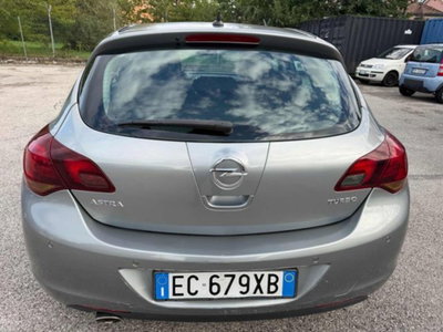 Opel Astra 1.4 Turbo 140CV 4 porte Cosmo (10)