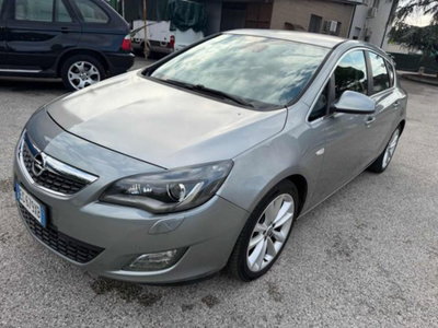 Opel Astra 1.4 Turbo 140CV 4 porte Cosmo (3)