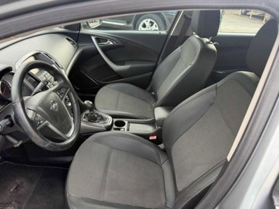 Opel Astra 1.4 Turbo 140CV 4 porte Cosmo (4)