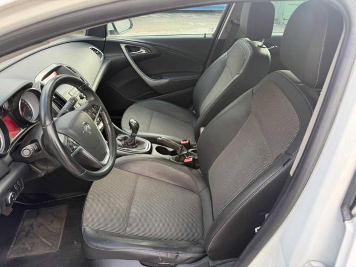 Opel Astra Station Wagon 1.7 CDTI 110CV EcoFLES&S Sports Cosmo (18)