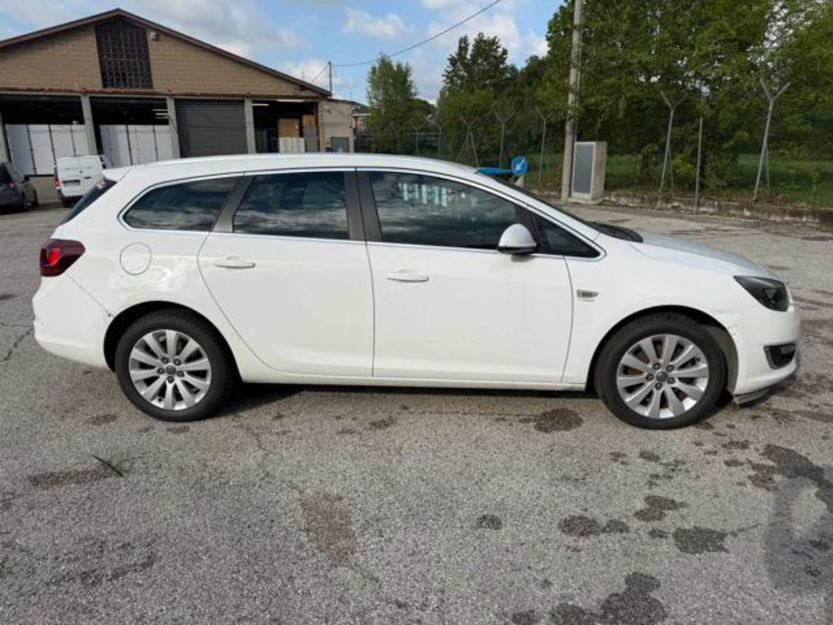 Opel Astra Station Wagon 1.7 CDTI 110CV EcoFLES&S Sports Cosmo (19)