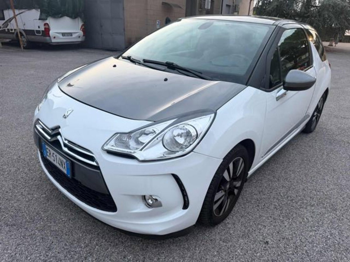 Ds DS 3 Coupé DS 3 1.4 HDi 70 Just Black (19)