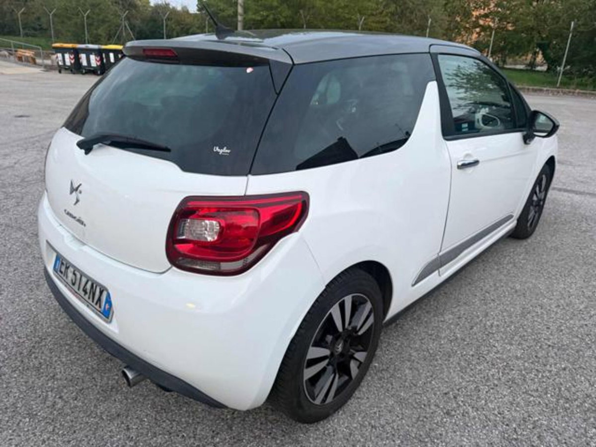 Ds DS 3 Coupé DS 3 1.4 HDi 70 Just Black (6)
