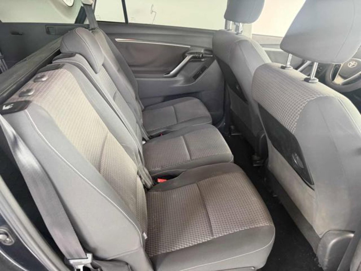 Toyota Verso 1.6 D-4D Style (9)