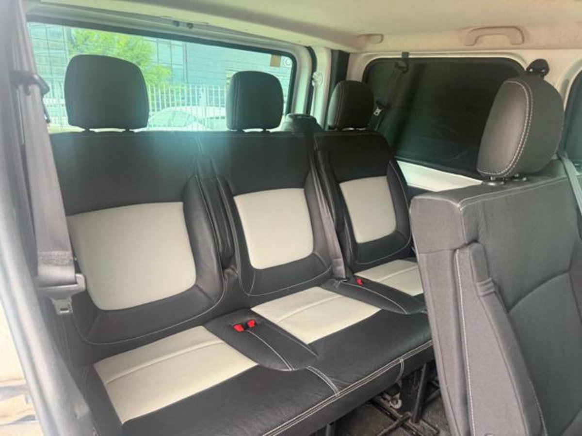 Renault Trafic Furgone T29 1.6 dCi 145CV S&S PC-TN-DC Furgone Ice (8)