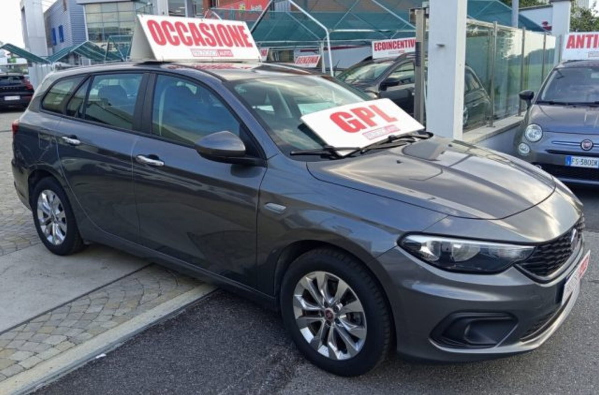 Fiat Tipo Station Wagon Tipo 1.4 SW Easy Business (2)