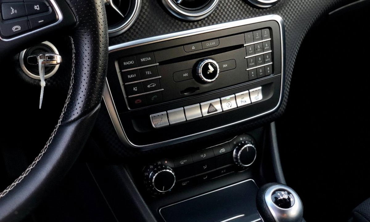 Mercedes-Benz Classe A 180 d Sport (8)