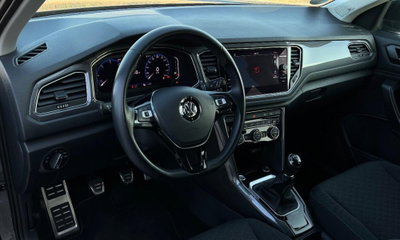 Volkswagen T-Roc 1.0 tsi Style 115cv (5)
