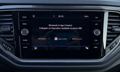 Volkswagen T-Roc 1.0 tsi Style 115cv (7)