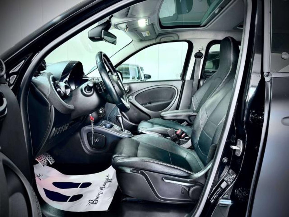 smart forfour forfour BRABUS 0.9 Turbo twinamic (10)