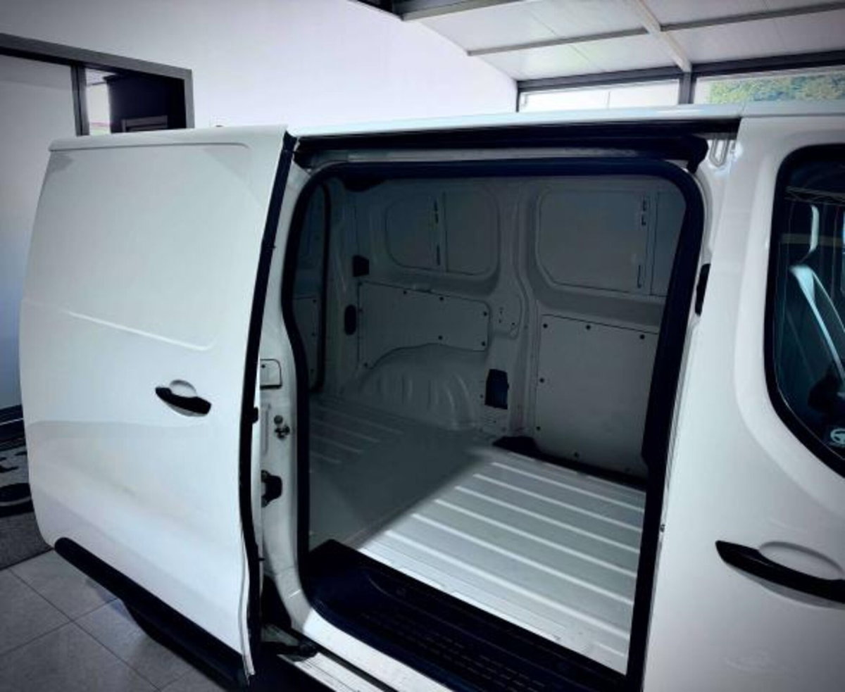 Peugeot Expert Furgone std 1.5 diesel 120cv S&S (10)