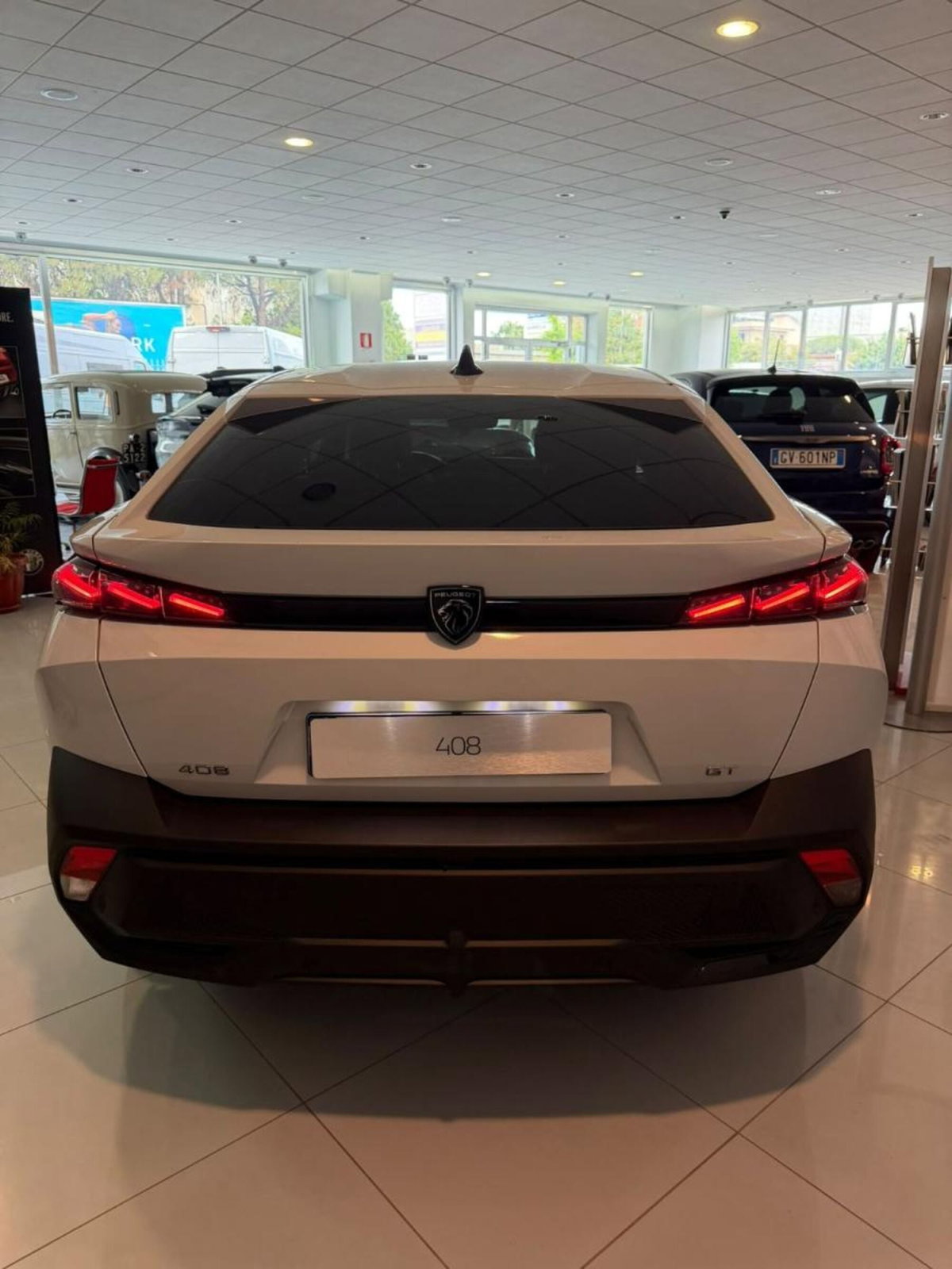 Peugeot 408 58,2 kWh GT (5)