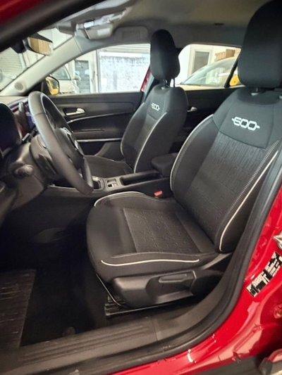 Fiat 600 1.2 hybrid 145cv auto (8)
