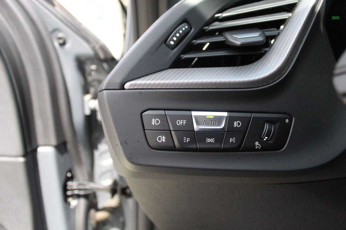 BMW Serie 1 118i Msport Exterior 136cv auto (12)