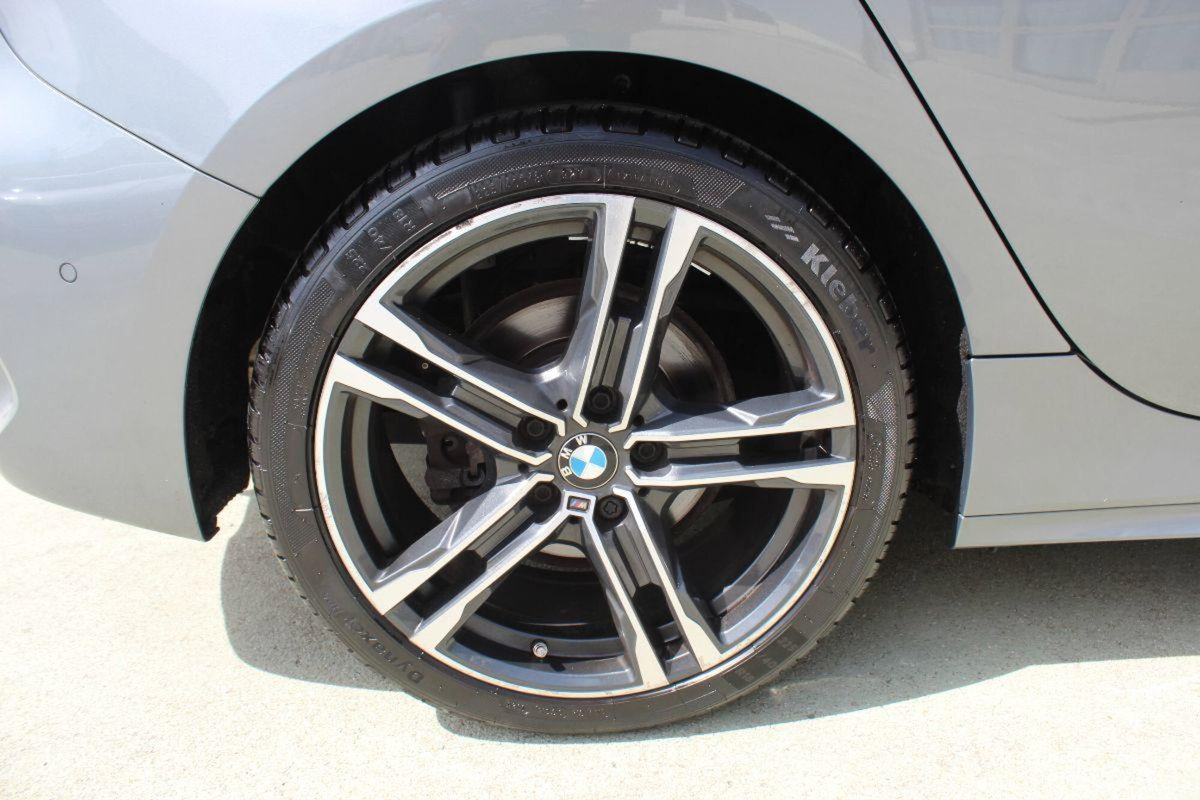BMW Serie 1 118i Msport Exterior 136cv auto (4)