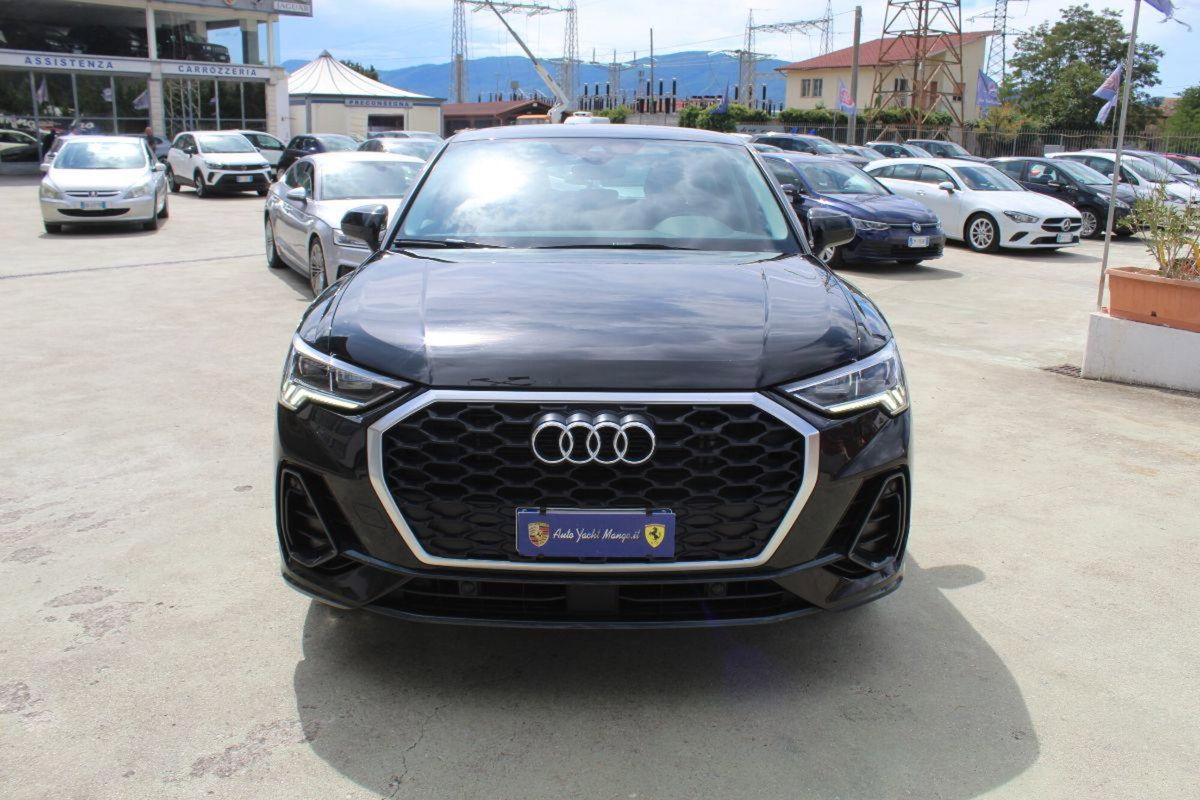 Audi Q3 Sportback 35 TDI quattro S tronic Business Plus (2)