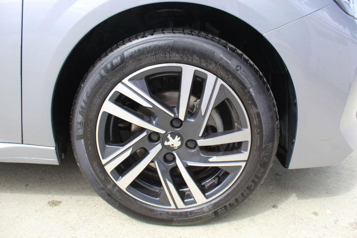 Peugeot 208 1.2 puretech Style s&s 75cv (4)