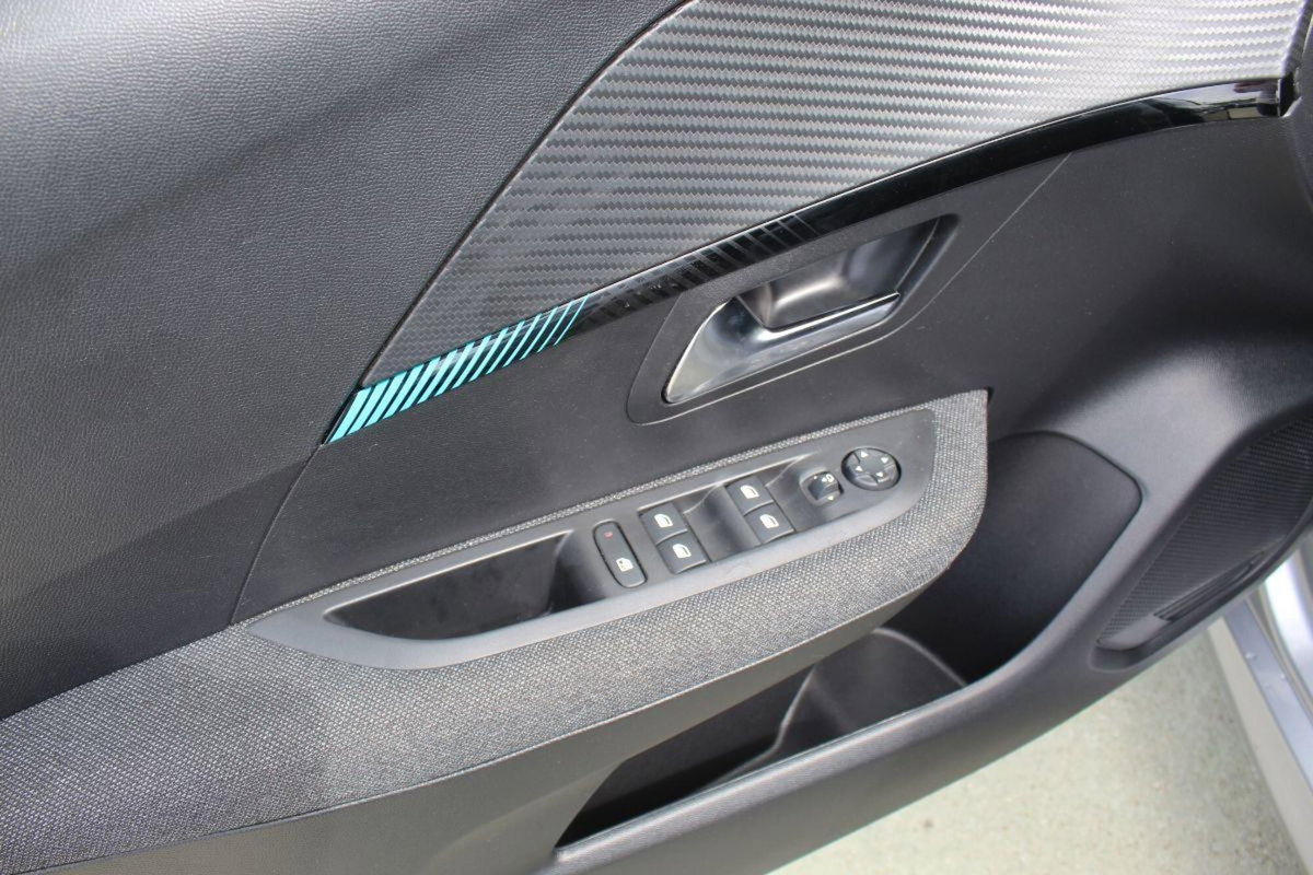 Peugeot 208 1.2 puretech Style s&s 75cv (9)