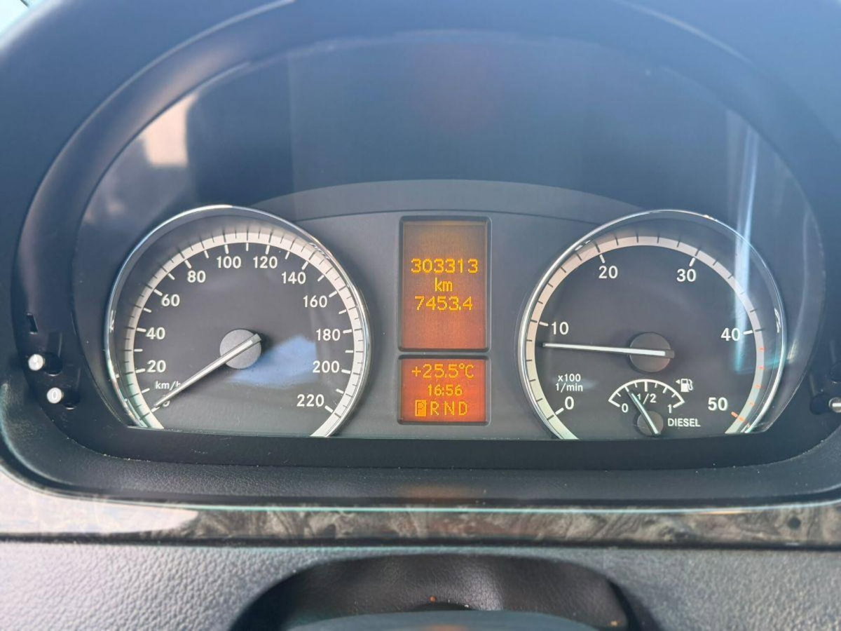 Mercedes-Benz Viano 2.2 CDI Ambiente EL (16)