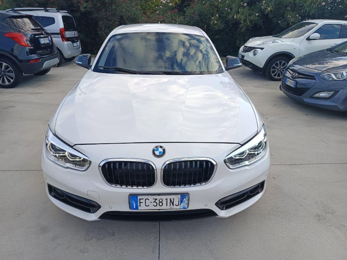 BMW Serie 1 5p. 116d 5p. Msport (4)