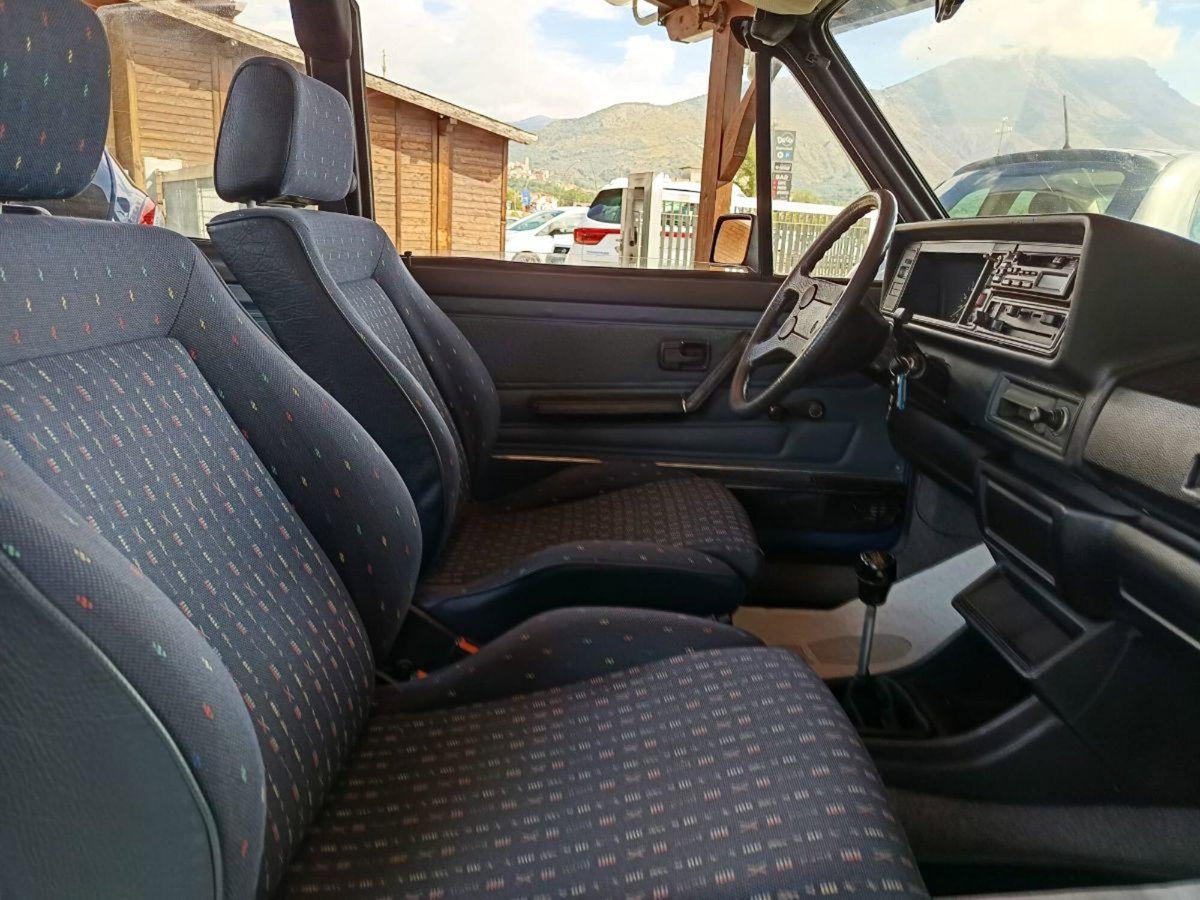 Volkswagen Golf 1300 5 porte GL (16)