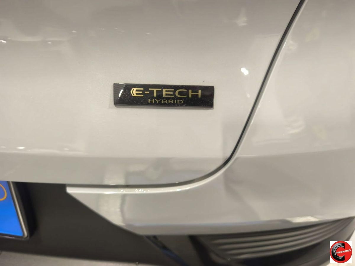 Renault Captur Full Hybrid E-Tech 145 CV Techno (14)