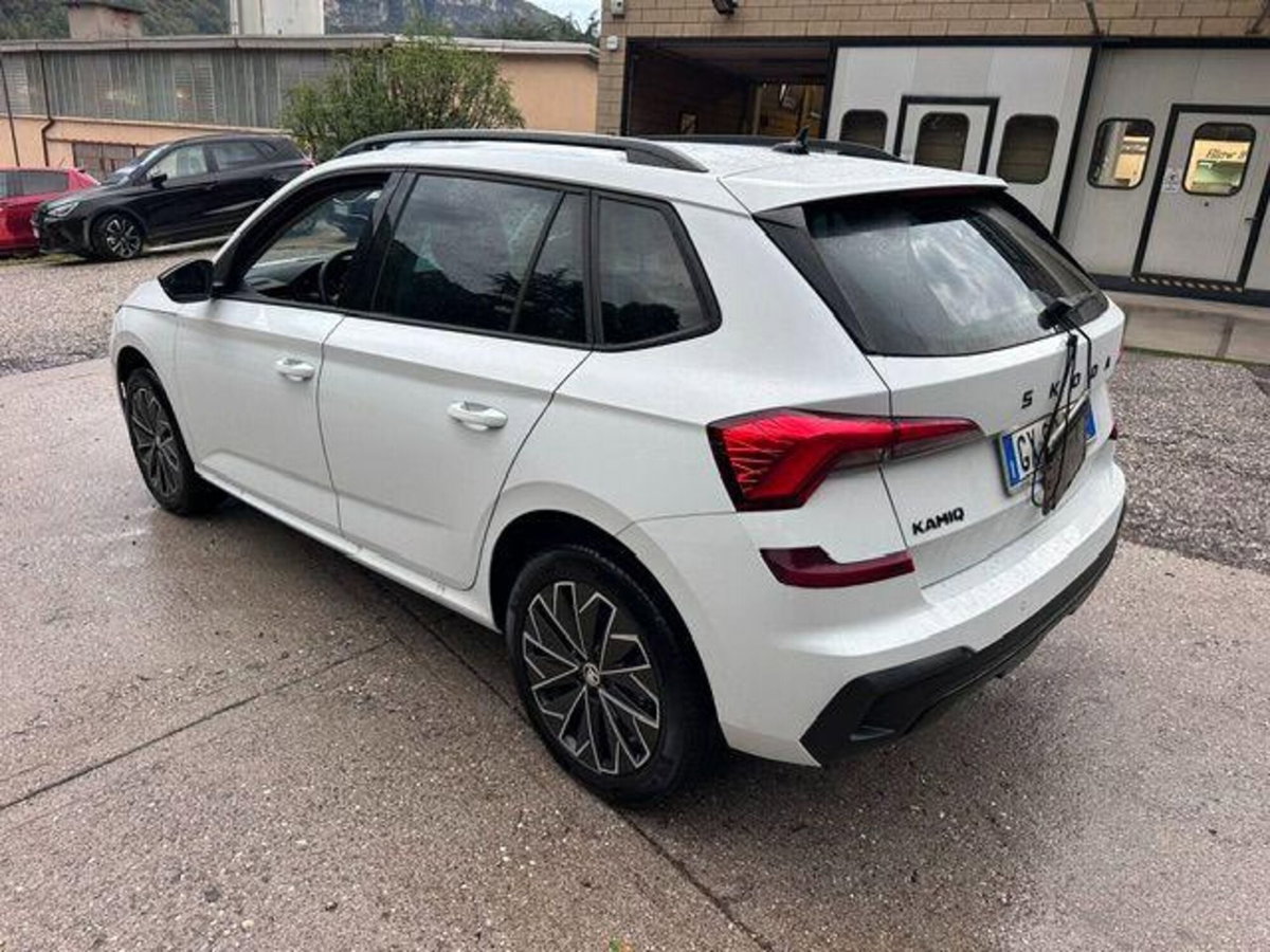 Skoda Kamiq 1.0 tsi Black Dots 95cv (4)