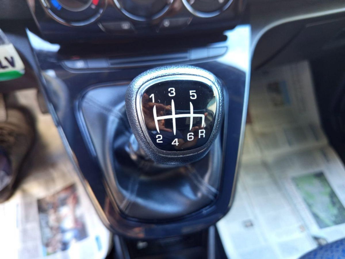 Lancia Ypsilon 1.0 FireFly 5 porte S&S Hybrid Silver Plus (16)