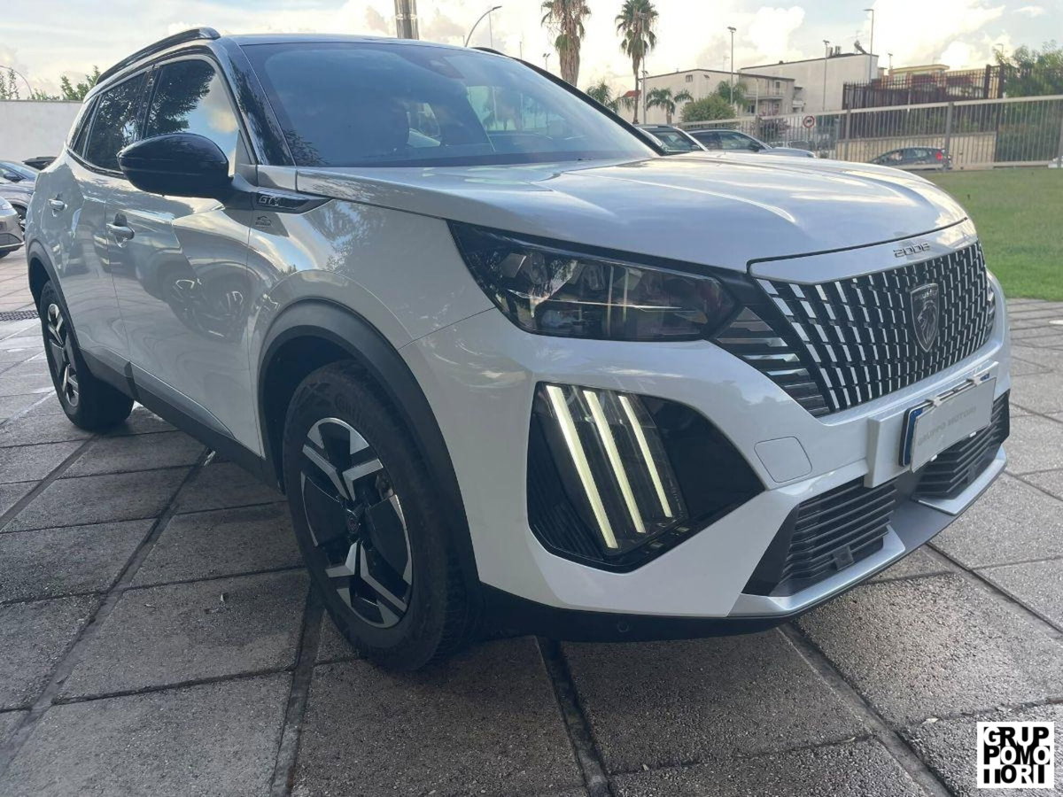 Peugeot 2008 1.2 hybrid GT 145cv e-dcs6 (2)