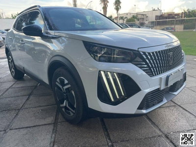Peugeot 2008 1.2 hybrid GT 145cv e-dcs6 (2)