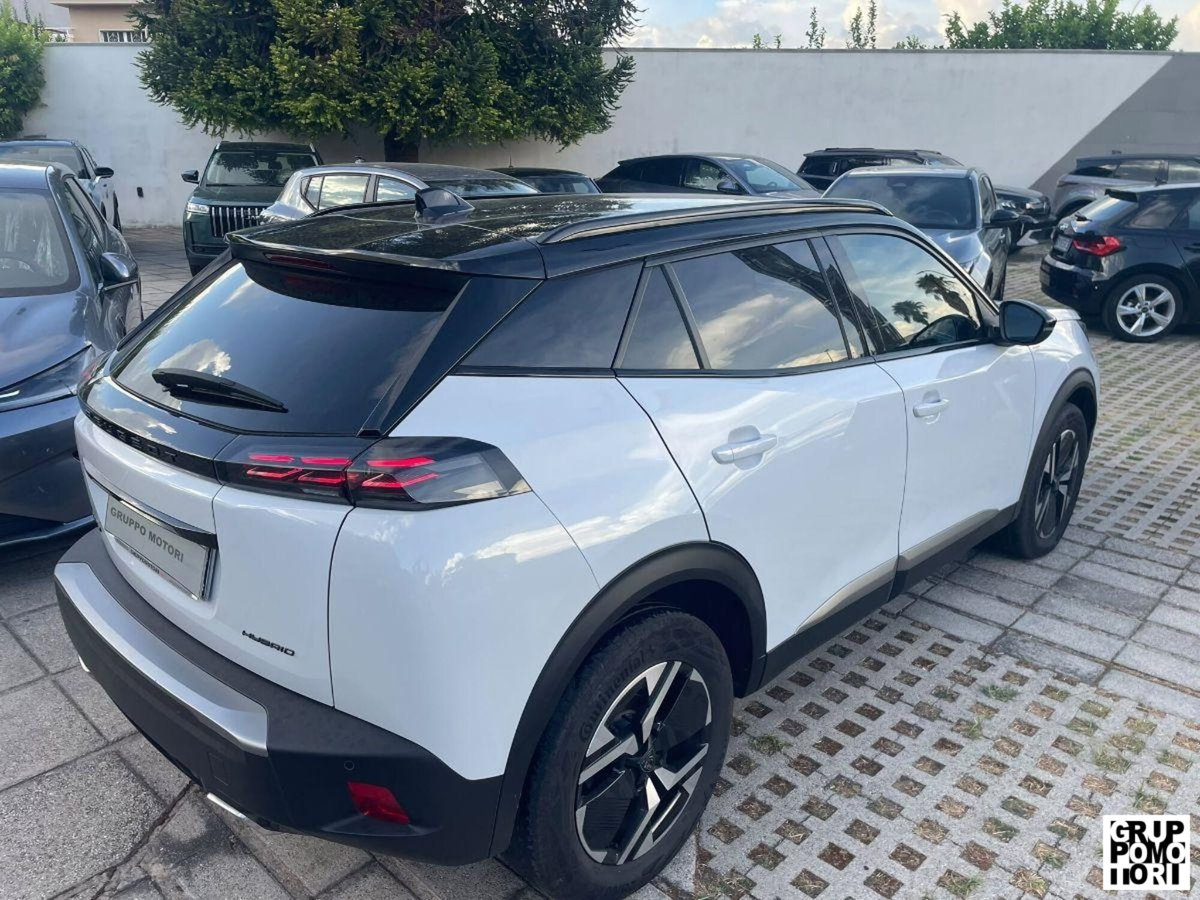 Peugeot 2008 1.2 hybrid GT 145cv e-dcs6 (4)