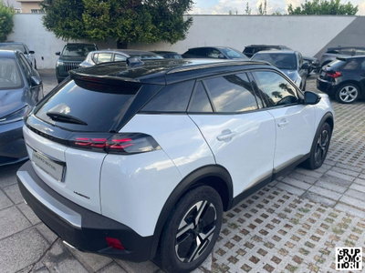 Peugeot 2008 1.2 hybrid GT 145cv e-dcs6 (4)