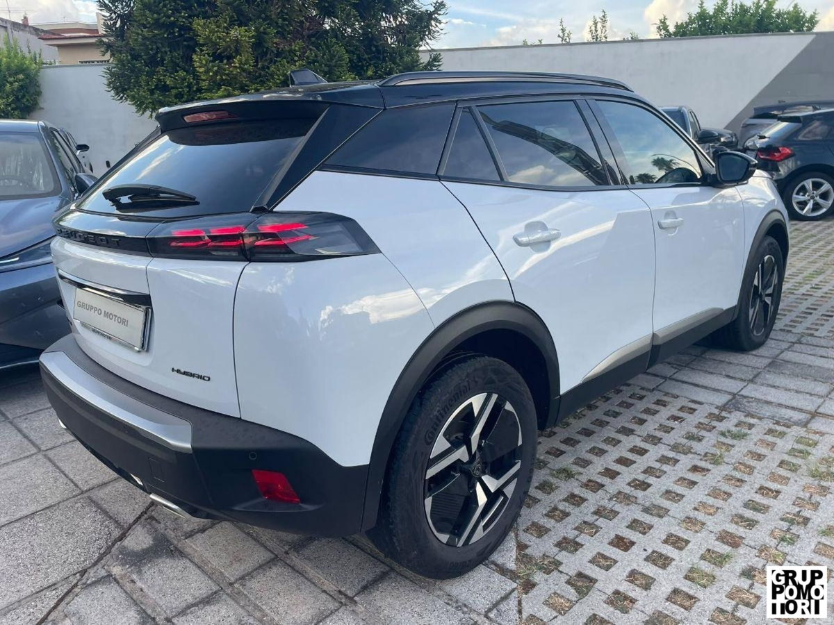 Peugeot 2008 1.2 hybrid GT 145cv e-dcs6 (6)