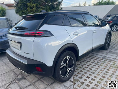 Peugeot 2008 1.2 hybrid GT 145cv e-dcs6 (6)