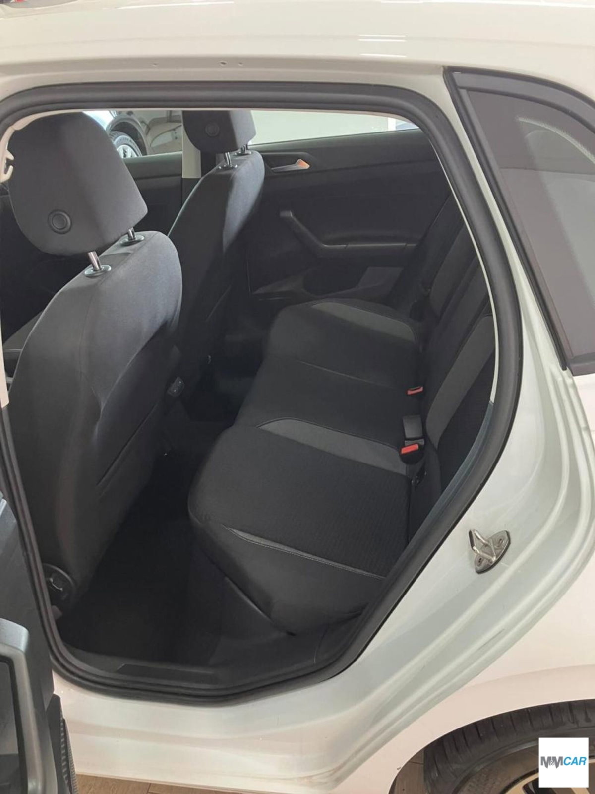 Volkswagen Polo 1.0 tsi Life 95cv dsg (10)