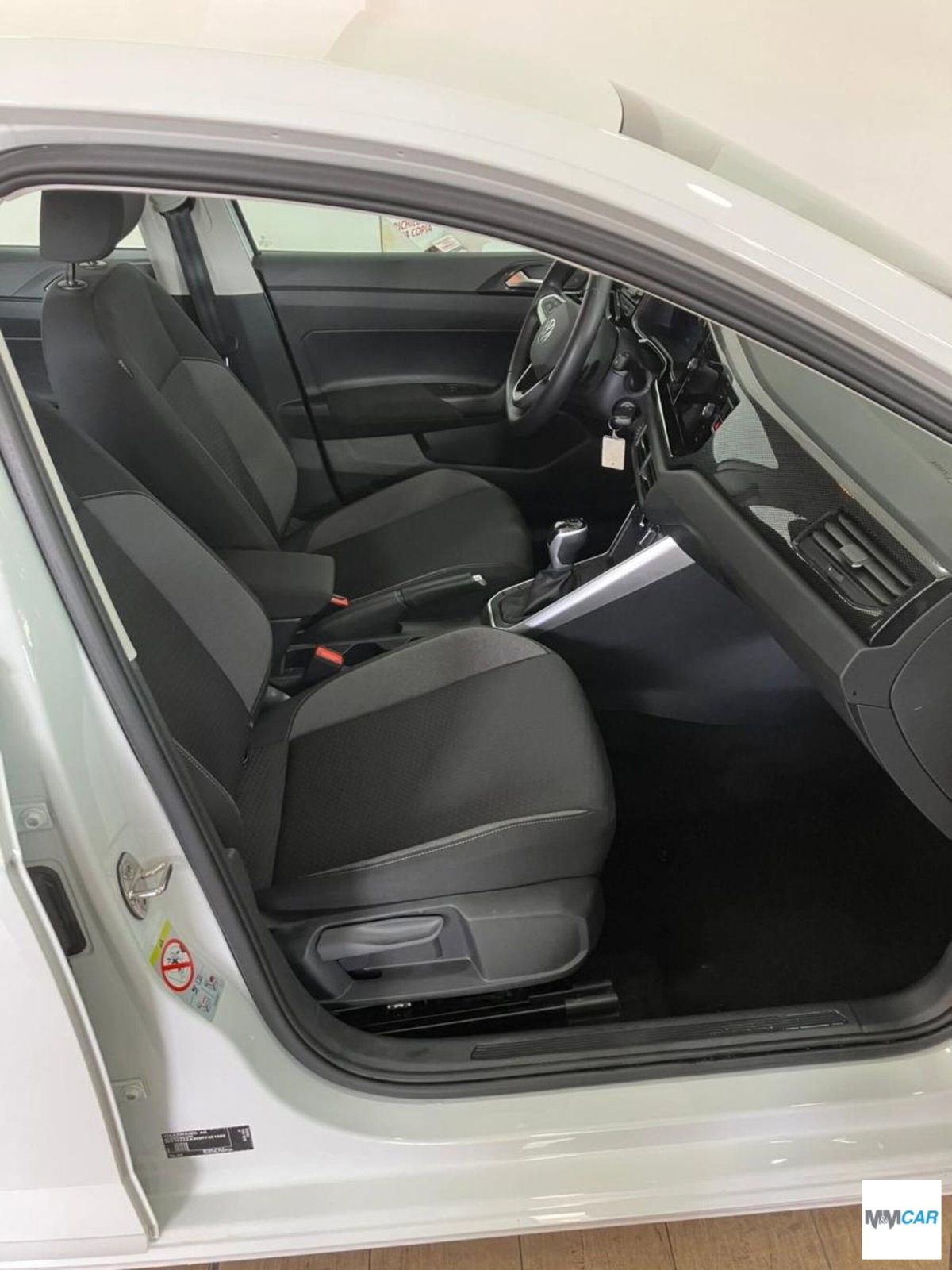 Volkswagen Polo 1.0 tsi Life 95cv dsg (11)