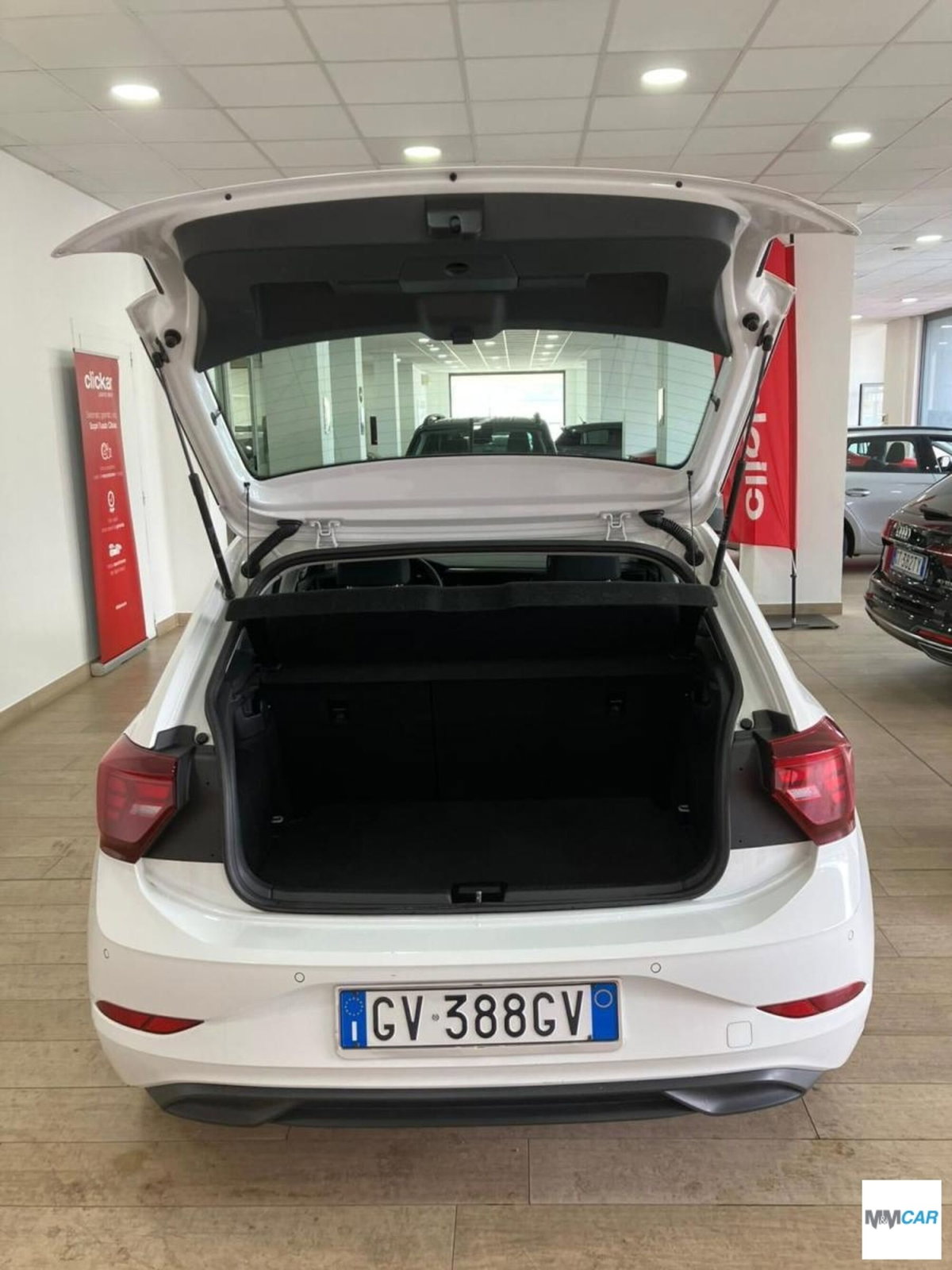 Volkswagen Polo 1.0 tsi Life 95cv dsg (13)