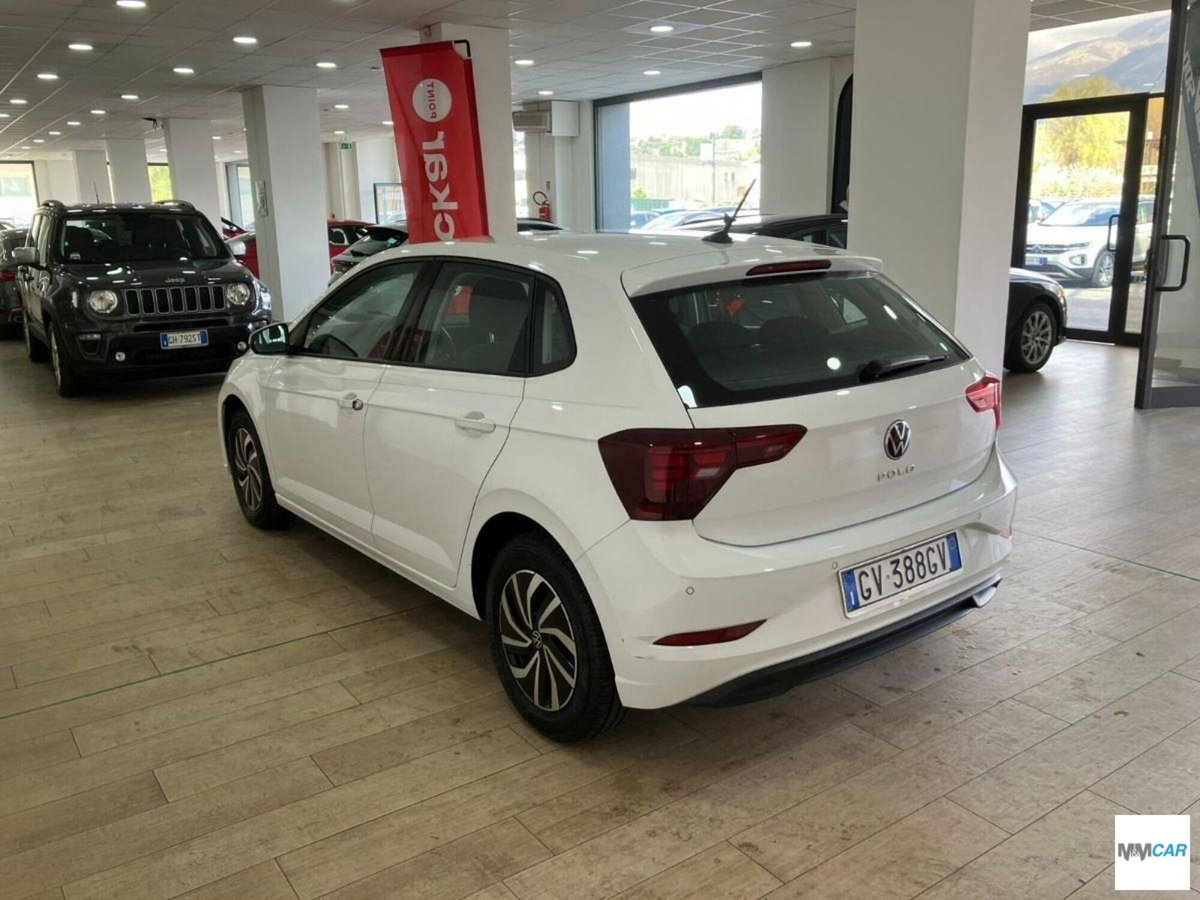 Volkswagen Polo 1.0 tsi Life 95cv dsg (4)