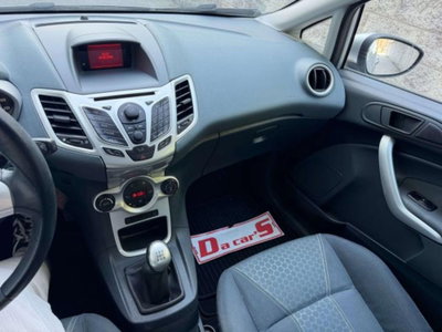 Ford Fiesta 1.2 82CV 3 porte Titanium (16)
