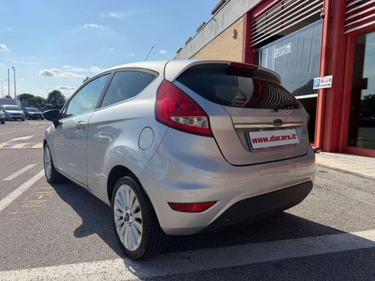 Ford Fiesta 1.2 82CV 3 porte Titanium (6)