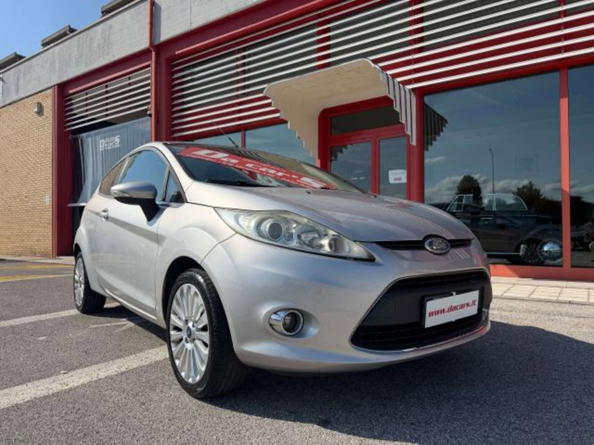 Ford Fiesta 1.2 82CV 3 porte Titanium (8)
