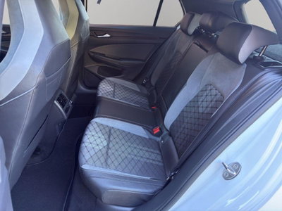 Volkswagen Golf 2.0 TDI 150 CV DSG SCR R-Line (12)
