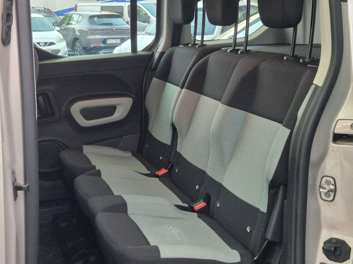 Citroen Berlingo BlueHDi 100 M Shine (13)