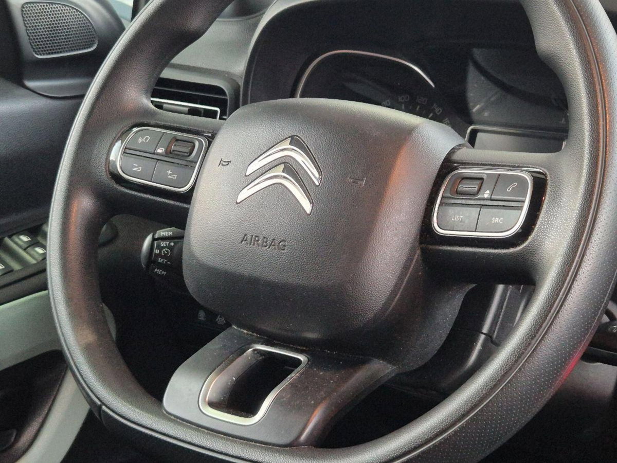 Citroen Berlingo BlueHDi 100 M Shine (16)