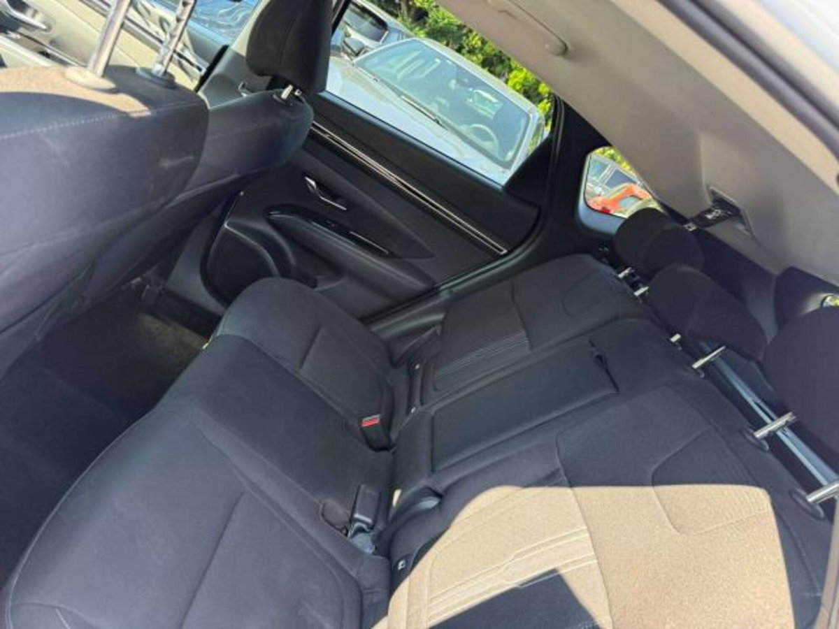 Hyundai Tucson 1.6 crdi Xtech 2wd (11)