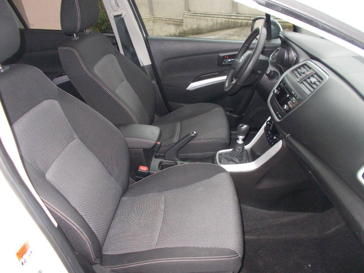 Suzuki S-Cross 1.6 DDiS Top (12)