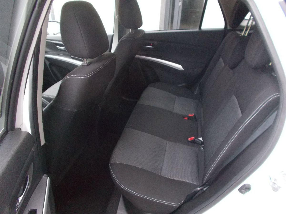 Suzuki S-Cross 1.6 DDiS Top (6)
