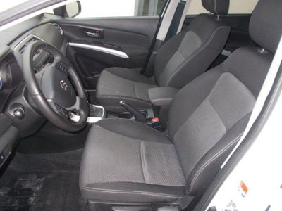 Suzuki S-Cross 1.6 DDiS Top (8)