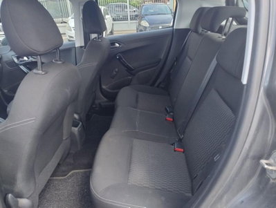Peugeot 208 82 5 porte Active (10)