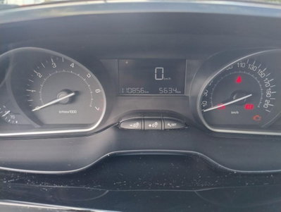 Peugeot 208 82 5 porte Active (11)